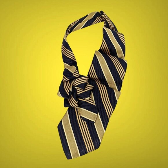 Striped Ascot - - Picture 1 of 7